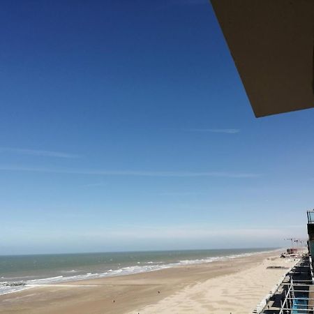 Lovely N° 9 Op Ieder Moment Een Prachtig Zeezicht & Zwembad Middelkerke Eksteriør billede
