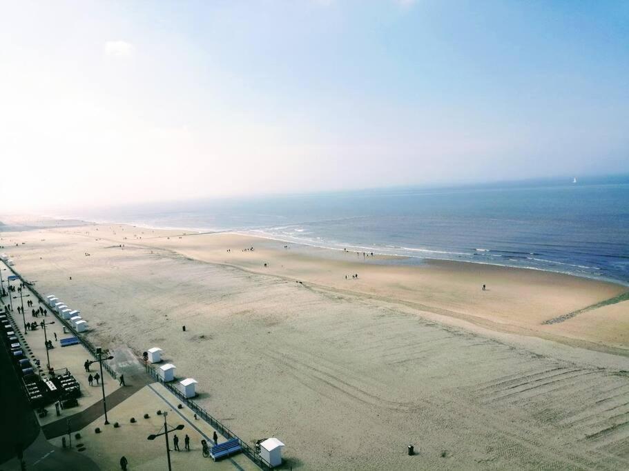 Lovely N° 9 Op Ieder Moment Een Prachtig Zeezicht & Zwembad Middelkerke Eksteriør billede