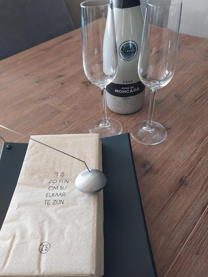 Lovely N° 9 Op Ieder Moment Een Prachtig Zeezicht & Zwembad Middelkerke Eksteriør billede